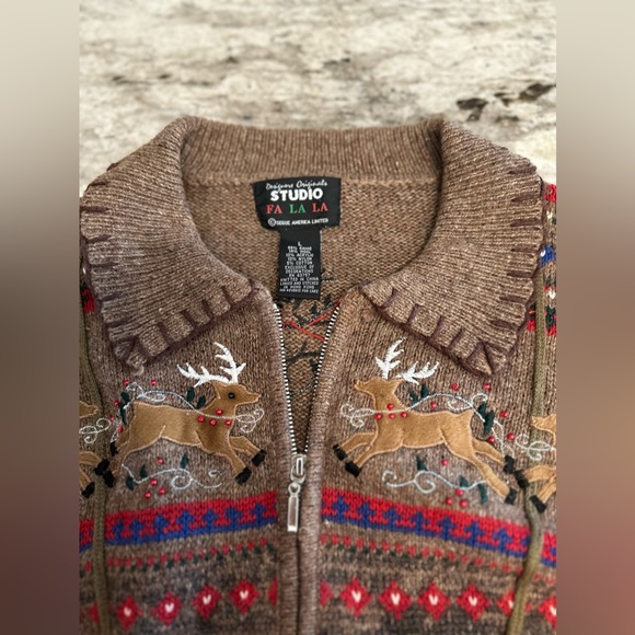 Designer Originals Ladies Brown Snowflake Zip Up Sweater & Mittens Size L - Picture 4 of 10